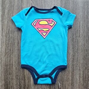 Superman Baby Bodysuit 6/9M Blue Short Sleeve DC Comics Bodysuit Cute Hero